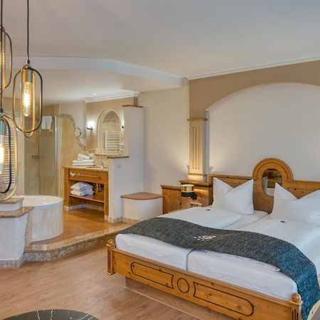 Kristall- & Vitalhotel Bergknappenhof ボーデンマイス エクステリア 写真