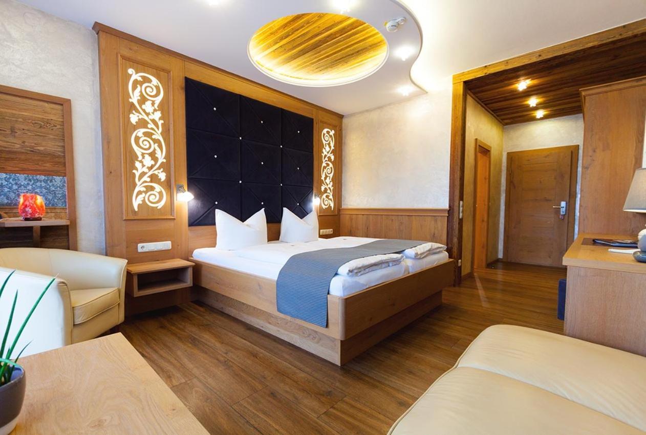 Kristall- & Vitalhotel Bergknappenhof ボーデンマイス エクステリア 写真
